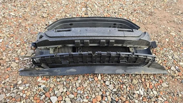 Para-choque dianteiro completo Ford B-Max 1.6 TDCI OEM 8V51-8C607-CG image 2