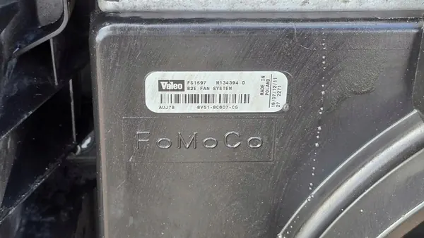 Para-choque dianteiro completo Ford B-Max 1.6 TDCI OEM 8V51-8C607-CG image 7