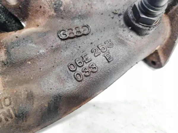 Colector de escape OEM 06E253033E Audi A6 2.4L image 4