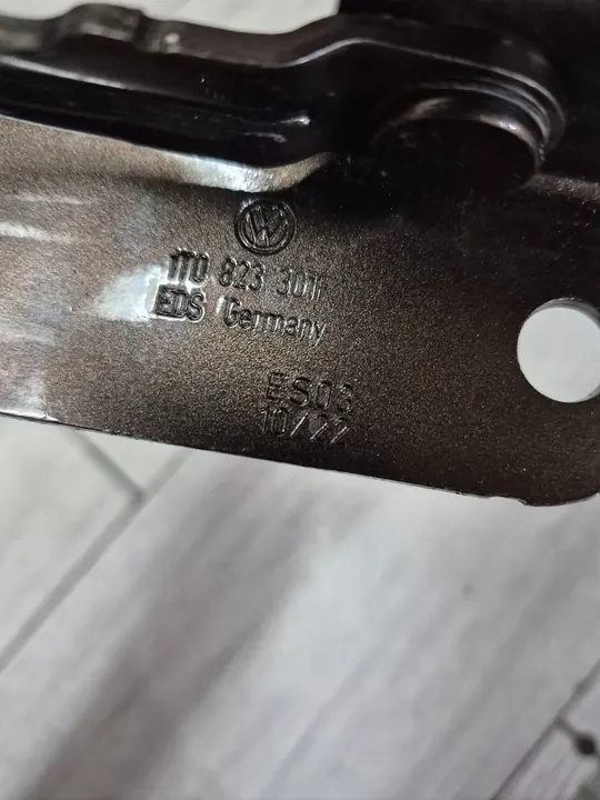 Bisagra de Capó VW Touran Caddy Derecha + Izquierda 2010-2015 1T0823302F 1T0823301F image 3