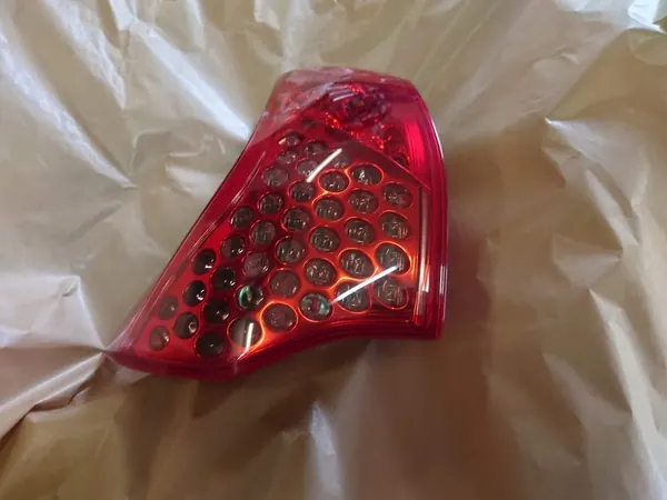 Luz trasera izquierda Peugeot 3008 image 4