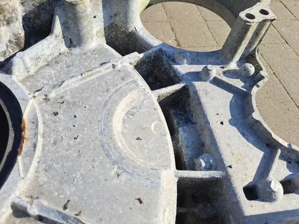 VOLVO FH 13 Boîtier d'Embrayage Camion 21063857 image 3