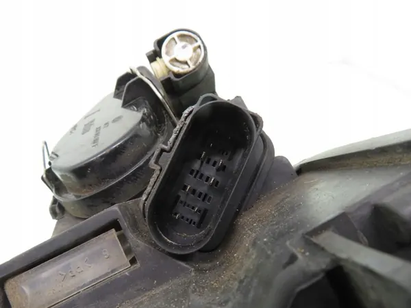 VW Passat B6 Vasemman Etuvalon Bi-Xenon 3C0941753G image 2