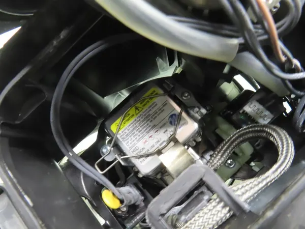 VW Passat B6 Vasemman Etuvalon Bi-Xenon 3C0941753G image 3