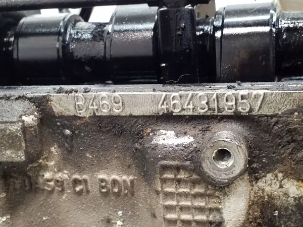 Tête de pompe à vide Alfa Romeo OEM 46431957 image 3