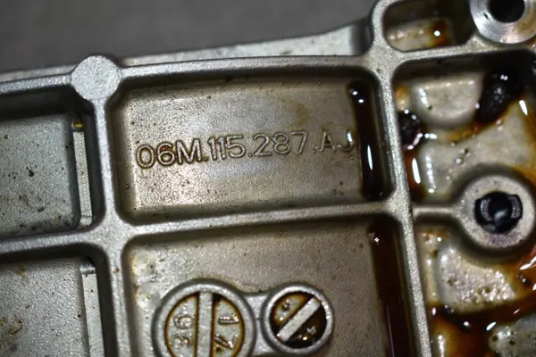 Couvercle de carter d'huile Porsche OEM pour Panamera 971 image 3