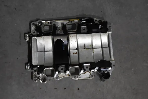 Couvercle de carter d'huile Porsche OEM pour Panamera 971 image 4