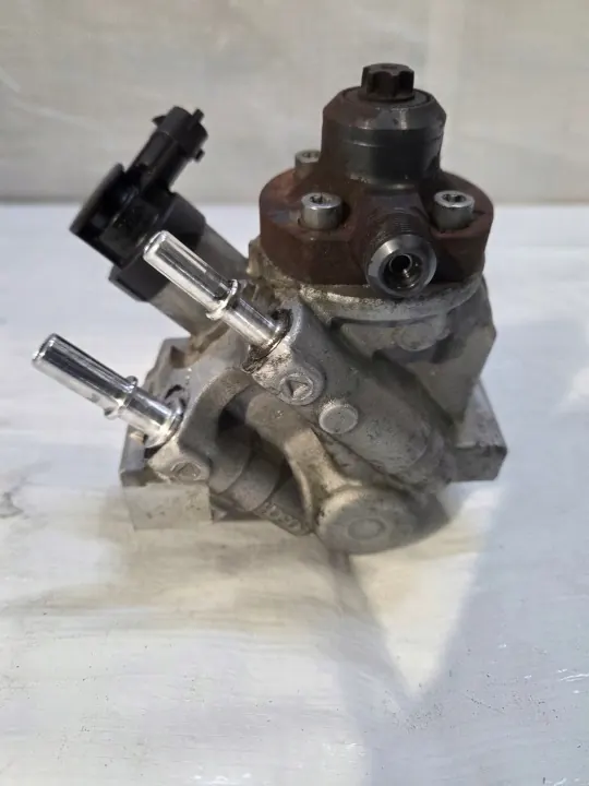 Pompe à injection Opel Grandland X 1.6 BlueHDI OEM 9811347380 image 4