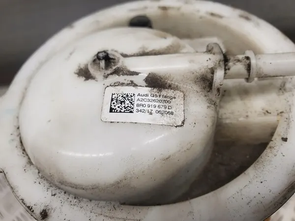 Audi Q5 Brandstofpomp 3.0 TFSI 228kw OEM image 2