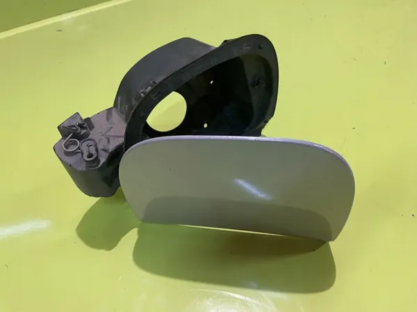 Tankklep OEM 13461779 voor Citroën C3 Aircross image 2