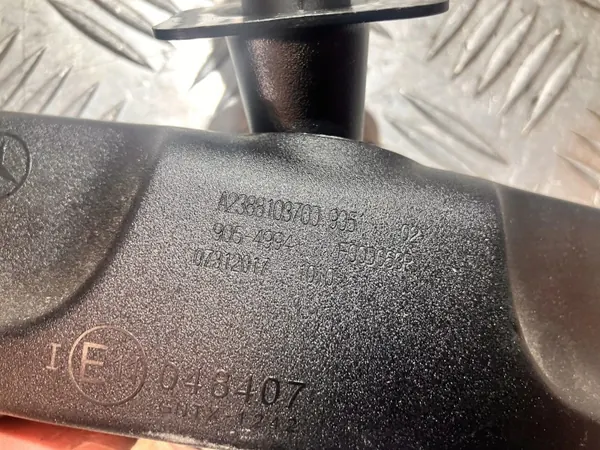 Mercedes W238 Taustapeili OEM A2388103700 image 3