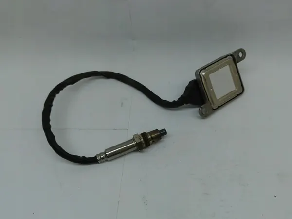 NOx-sensor OEM A0009058411 - Begagnat skick image 2