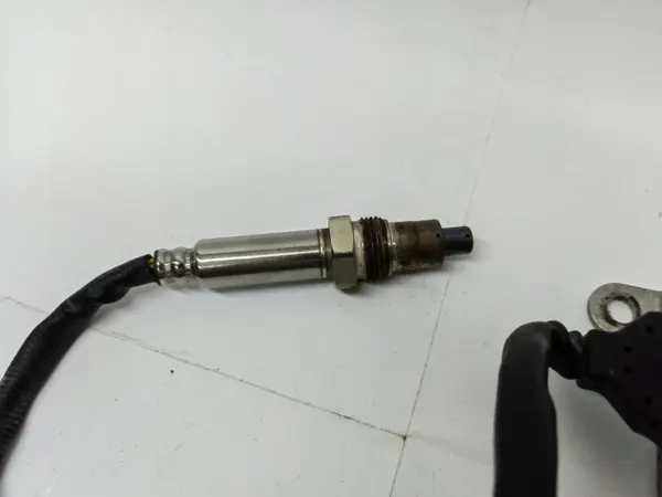 NOx-sensor OEM A0009058411 - Begagnat skick image 4