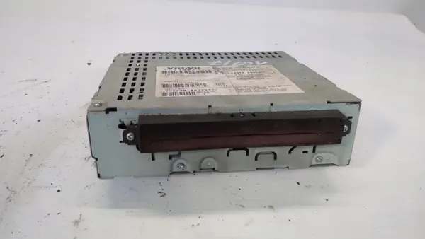 Volvo V50 I CD-Wechsler OEM 30679804 - Gebraucht image 2