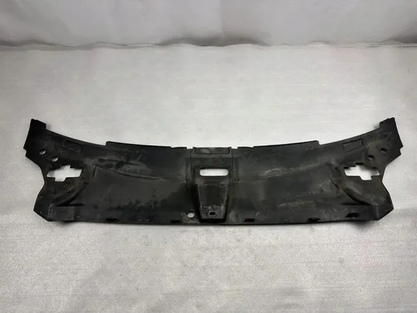 Framtill bältesskydd OEM 4H0807081 för Audi A8 D4 image 2