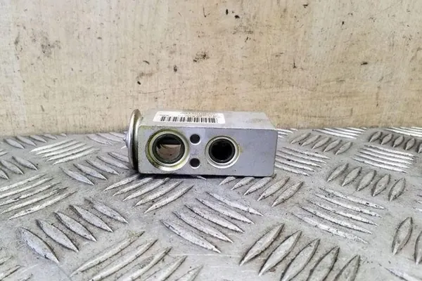 Ilmastointijäähdyttimen venttiili CITROËN C4 GRAND PICASSO II image 3