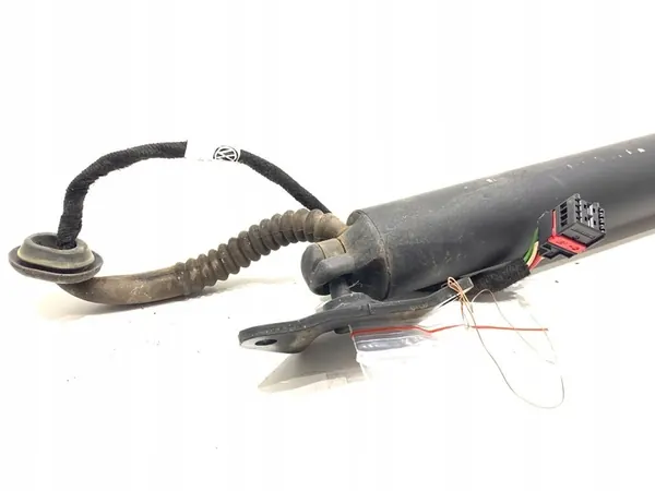 Höger baklucka gasdämpare VW Passat B8 3G9827851A image 2