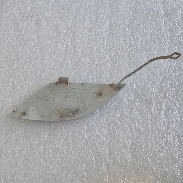 MERCEDES CLASE C W204 07-11 SEDÁN TAPÓN DE PARAGOLPES OEM image 4