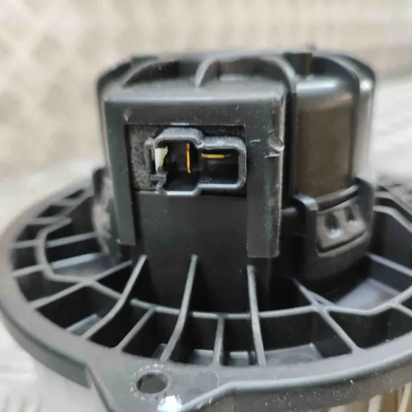 Ventilador de aquecimento KIA Sportage 2018 97113D7000 image 6
