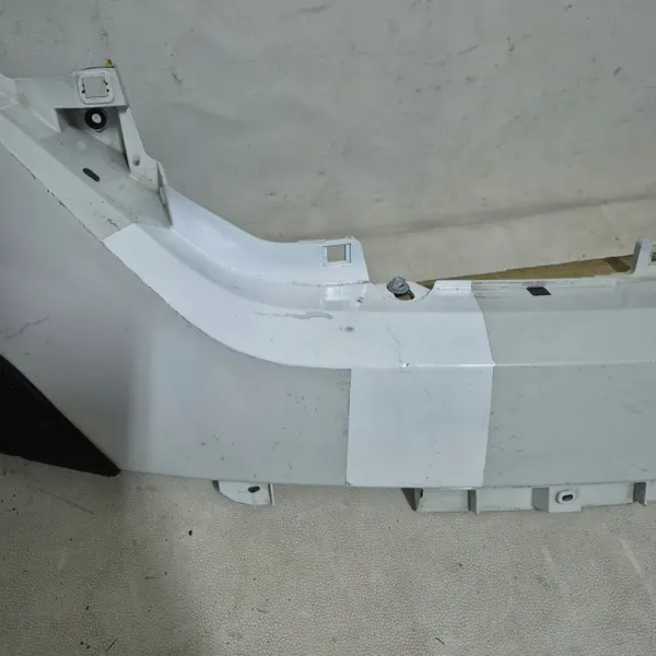 OEM 5801543604 Framstötskåpslist för Iveco Daily image 8