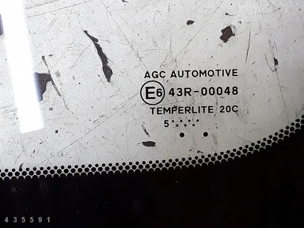 Cuarto de ventana Toyota Aygo OEM e643r00048 627100h030 image 3