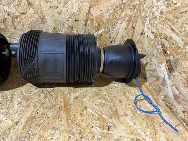 Luftfjädring vänster eller höger OEM 4M0616001AK/2AK image 3