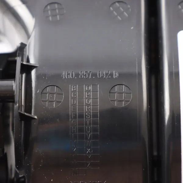 Audi A6 RS6 C7 Ilmanotto OEM 4G0857042D image 8