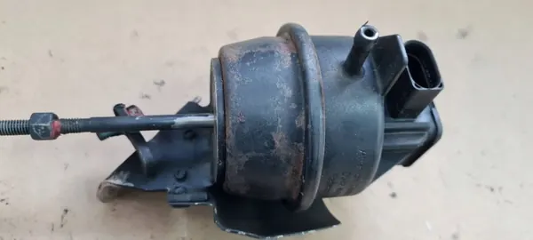 Válvula turbo GRUSZKATUR para Audi Q5 8R 2.0 TDI image 3