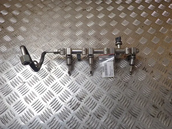 KIA Sportage Spritzgussleiste OEM 353502B260 image 2