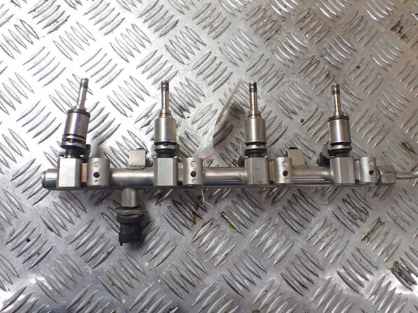 KIA Sportage Spritzgussleiste OEM 353502B260 image 6