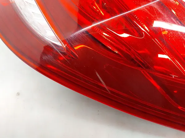 MERCEDES C W205 RECHTER ACHTERLAMP A2059061457 image 5