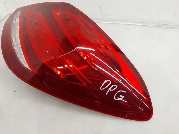 MERCEDES C W205 RECHTER ACHTERLAMP A2059061457 image 6