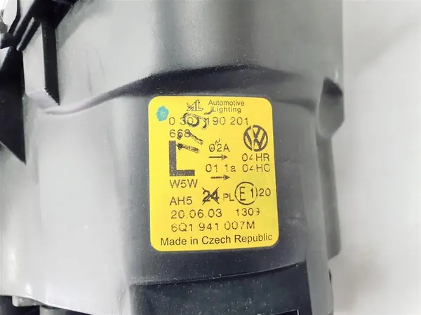 VW Polo IV 6Q1 Farol Frontal Esquerdo OEM image 9