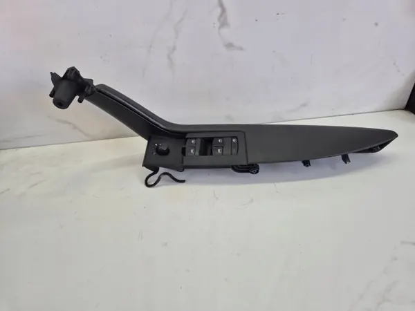 Audi A3 8P Framdörr Armstöd OEM 8P4867173 image 4