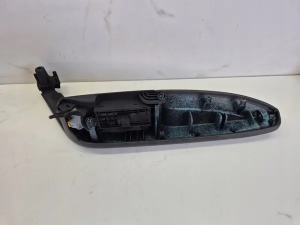 Audi A3 8P Framdörr Armstöd OEM 8P4867173 image 5