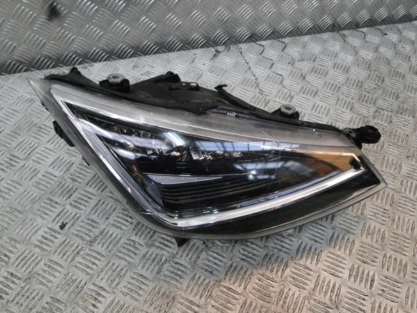 Farol dianteiro direito Seat Arona Full LED image 3