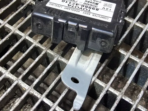Module Phare Toyota Prius OEM 8996047110 Occasion image 4