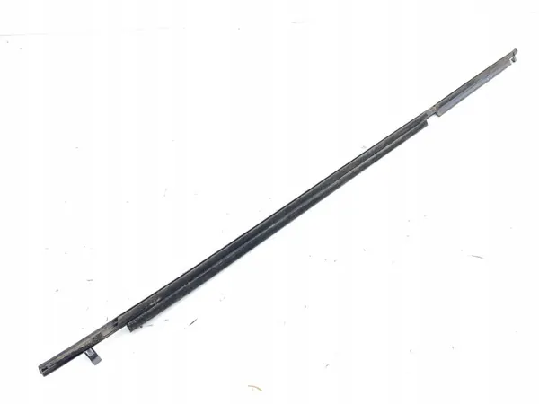 Toyota Prius takaikkunan lista OEM AMD222121 image 3