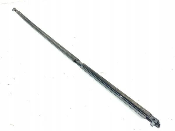 Toyota Prius takaikkunan lista OEM AMD222121 image 4