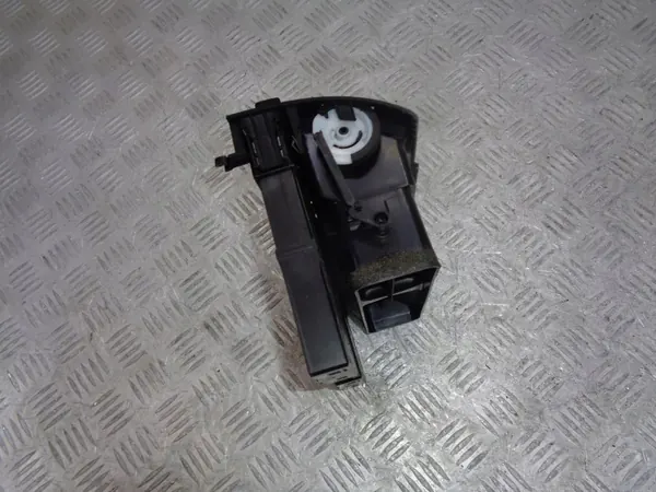 Grille de ventilation centrale Audi A2 OEM 8Z0820951A image 6