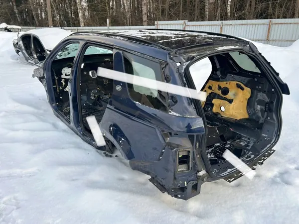 Land Rover Discovery Sport takapaneeli MTL36920 image 3