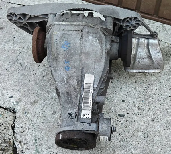 Audi Q5 SQ5 3.0 Bakre Differential 0AR525083B image 3