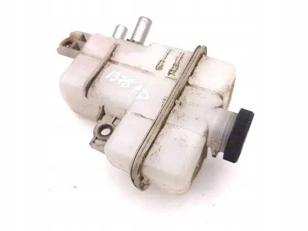 Toyota RAV4 XA50 Laajennussäiliö OEM AMD226872 image 4