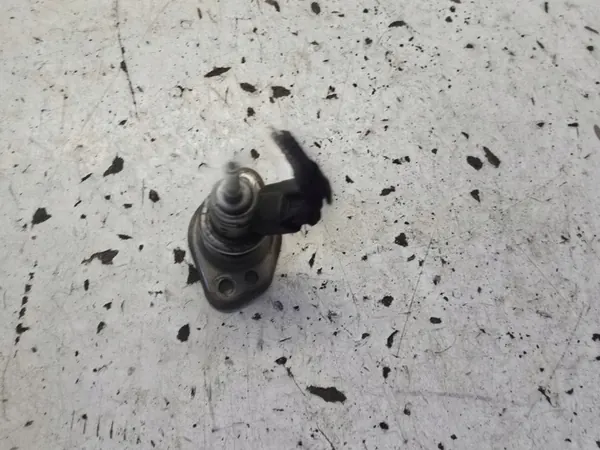 AdBlue-suutin OEM 55504439 Opel Astra K:lle image 2