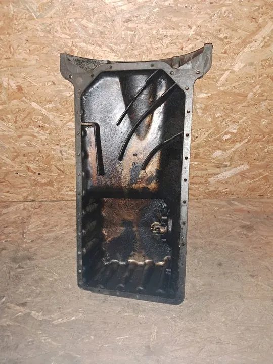 Oljepanna Mercedes W124 2.0 image 2