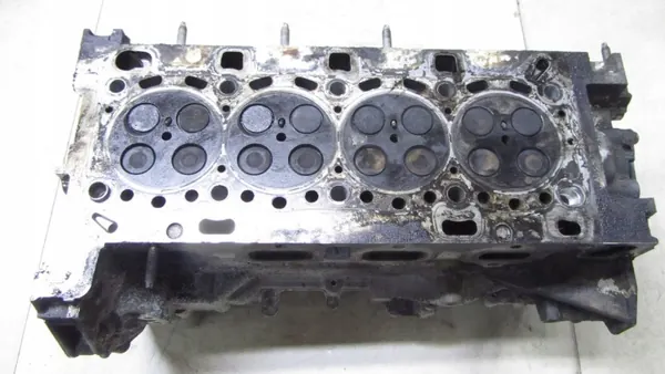 Kit de Culata Renault OE OEM 139/041 - Usado image 9
