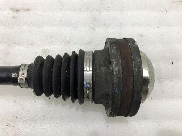 Vänster framaxel VW Golf VI image 2