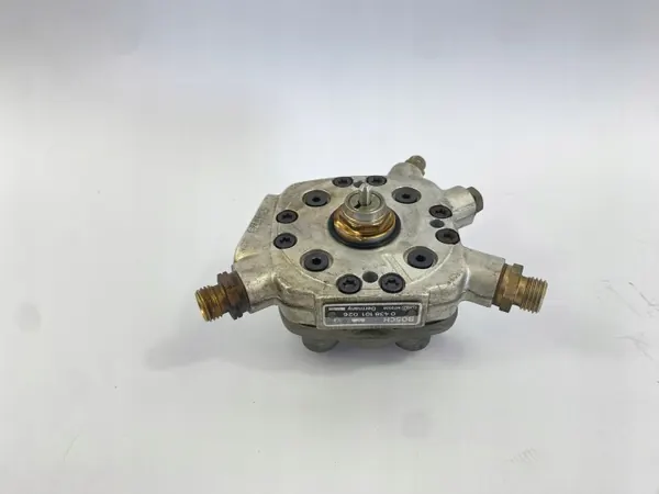 Distribuidor Combustível OEM 0438101026 Mercedes W124 image 10