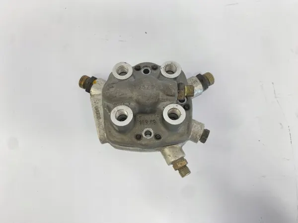 Distribuidor Combustível OEM 0438101026 Mercedes W124 image 6