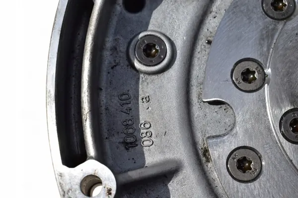 ZF 6HP28 versnellingsbakoliepomp OEM 1068410088 image 3